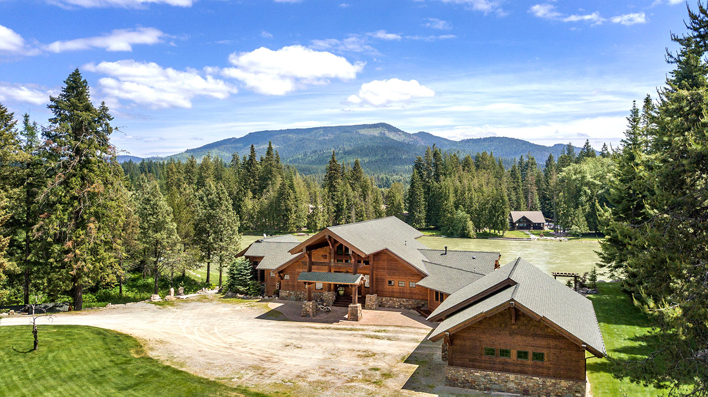 Priest River Gem, 3.74 acre Waterfront Estate