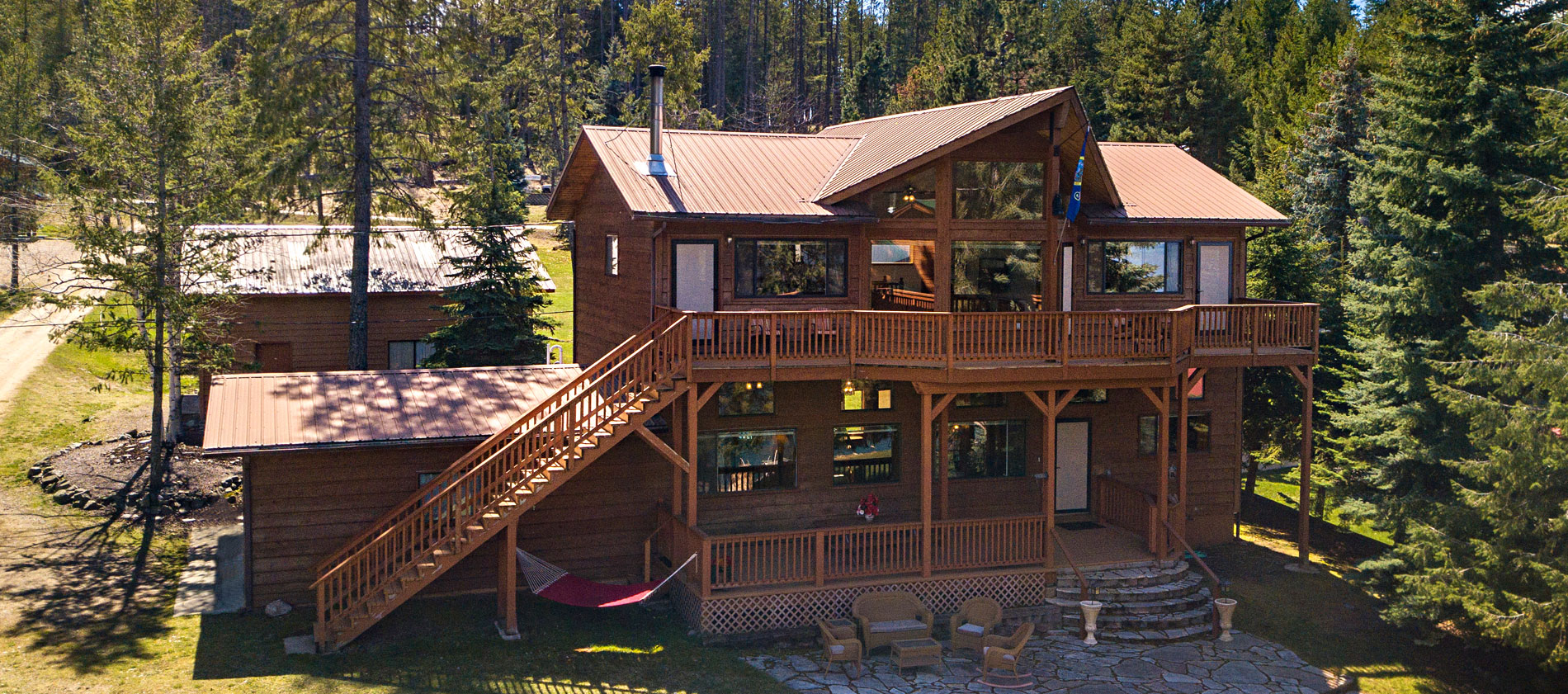 LAKEFRONT/VIEW HOME ON 1.02ACRE W/95FF OF DEEP WATER ON THE PRISTINE SHORES OF LAKE PEND OREILLE