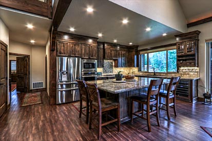 Kitchen Sitting Area