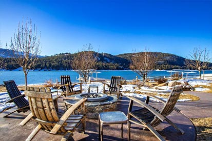 Outdoor Living Waterfront