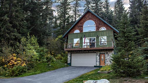 Outstanding home at Schweitzer Mountain Ski Resort
